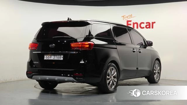 Kia The New Carnival id 4331619 из Кореи 12