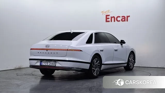 Hyundai Grandeur (GN7) id 3746055 из Кореи 12