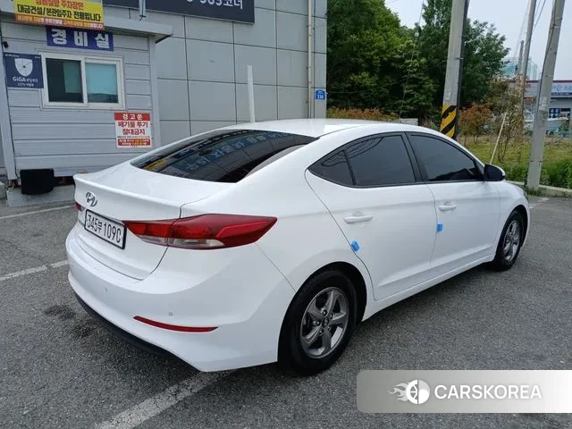 Hyundai Avante AD id 3009497 из Кореи 7