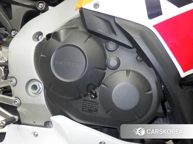 Engine photo