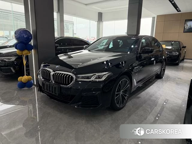 BMW 5 series 2021 Черный из Китая, фото 2