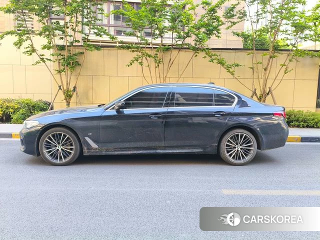 BMW 5 series 2021 Черный из Китая, фото 4