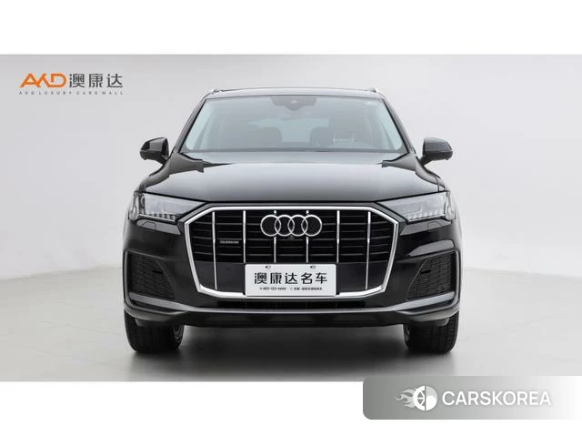 Audi Q7 2022 Черный из Китая, фото 3