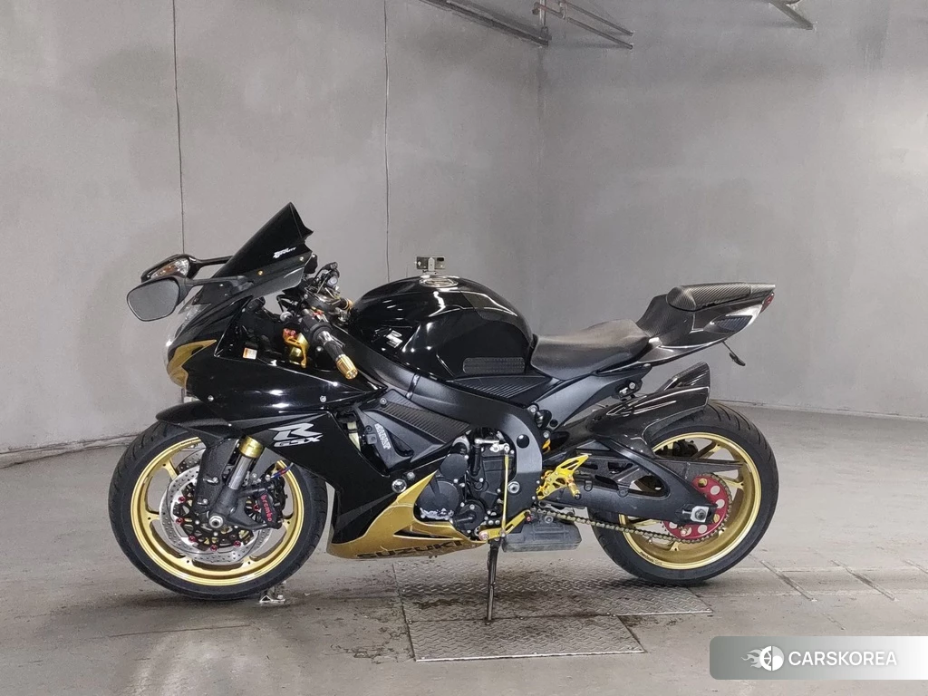 Проданный Suzuki GSX-R750 2013 из Японии