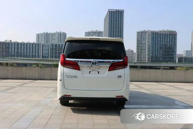 Toyota Elfa 2022 Белый из Китая, фото 2