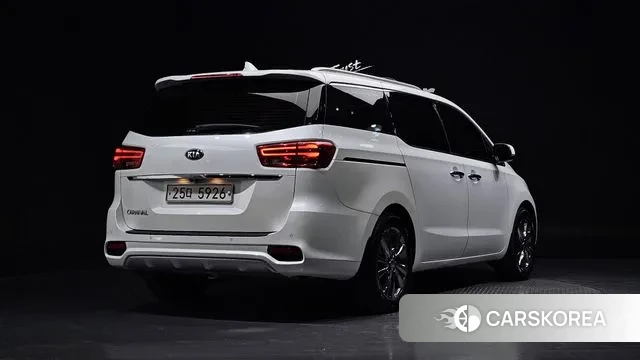 Kia The New Carnival id 3578769 из Кореи 12