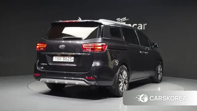 Kia The New Carnival id 3748440 из Кореи 12