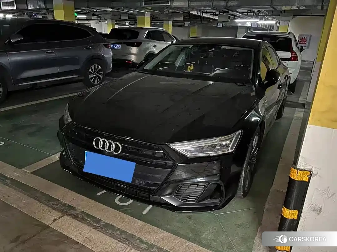 Audi A7 2023 Черный из Китая, фото 2