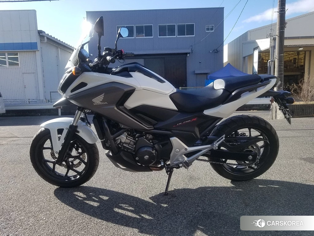 Проданный Honda NC750X ABS 2020 из Японии, фото 2