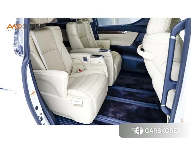 Toyota Elfa 2021 Белый из Китая, фото 3