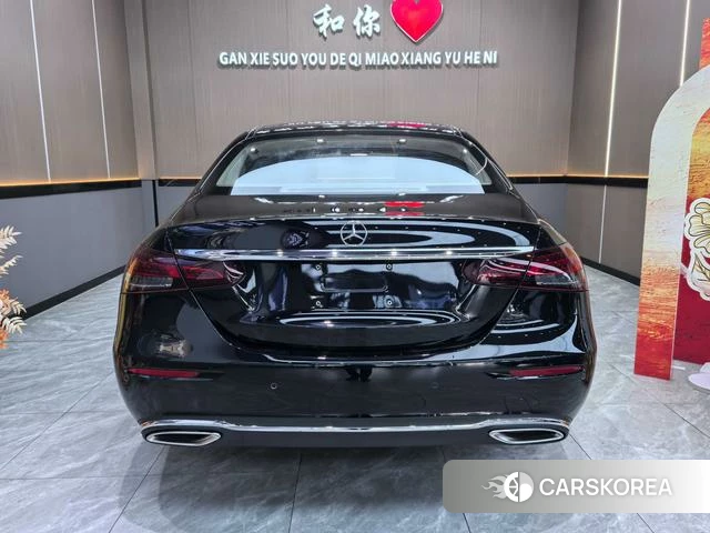 Mercedes-Benz E-class 2022 Черный из Китая, фото 2