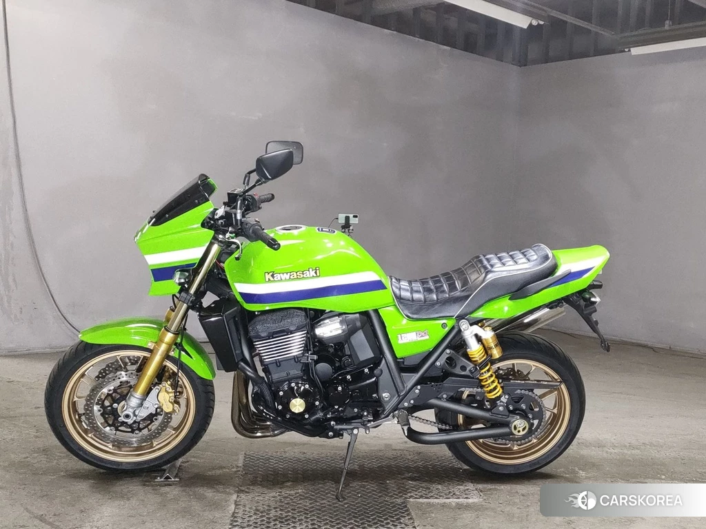 Проданный Kawasaki ZRX 1200 2016 из Японии