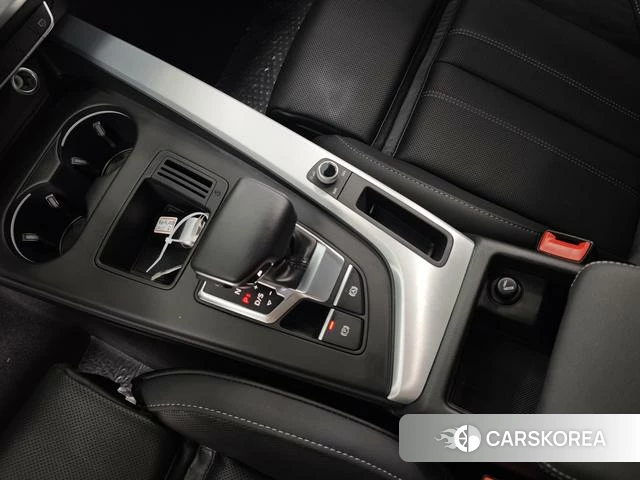 Audi A4L id 4236090 из Китая 12