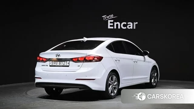 Hyundai Avante AD id 3593558 из Кореи 12