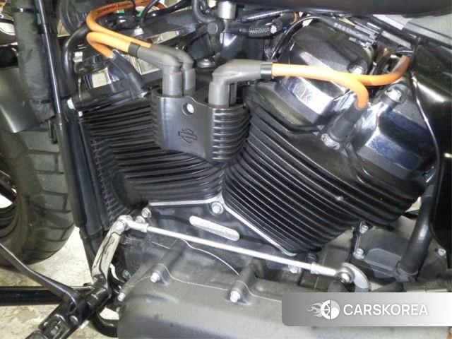Engine photo