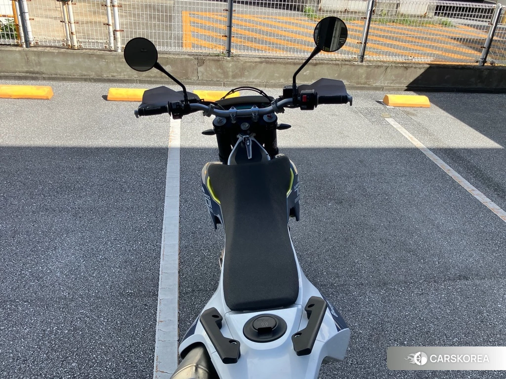 Проданный Husqvarna 701 SUPERMOTO 2016 из Японии