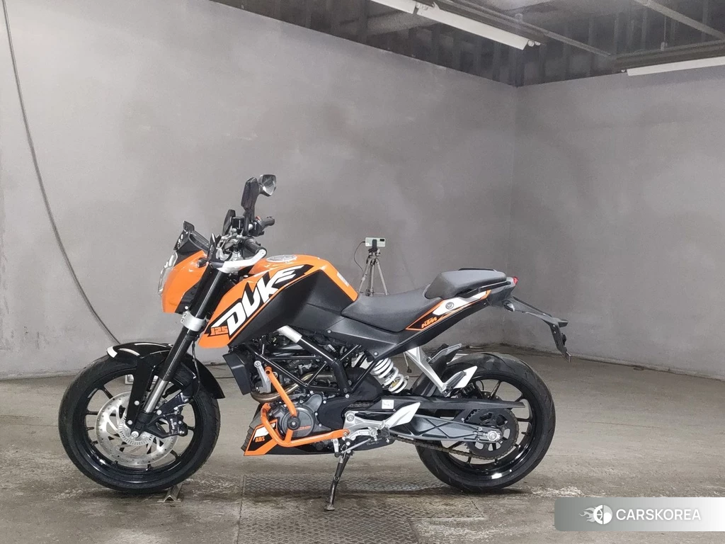 Проданный KTM 125 DUKE 2014 из Японии, фото 2
