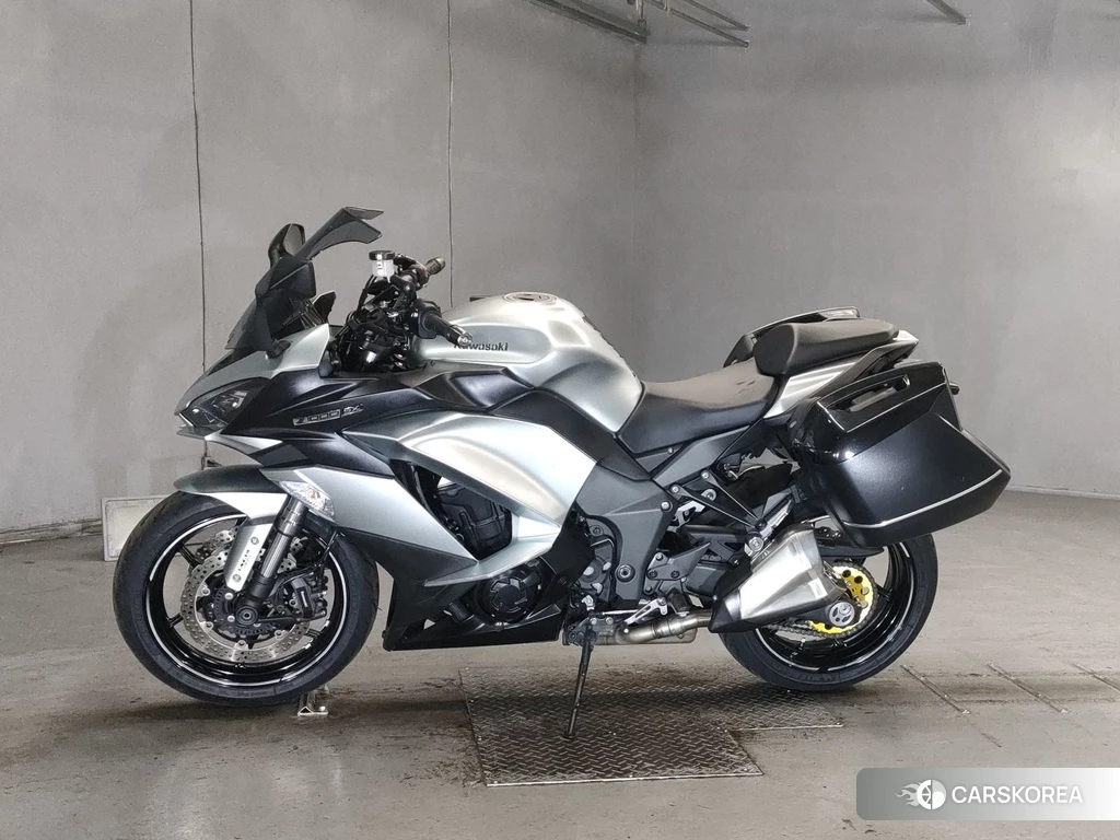 Проданный Kawasaki Z1000SX 2018 из Японии, фото 2