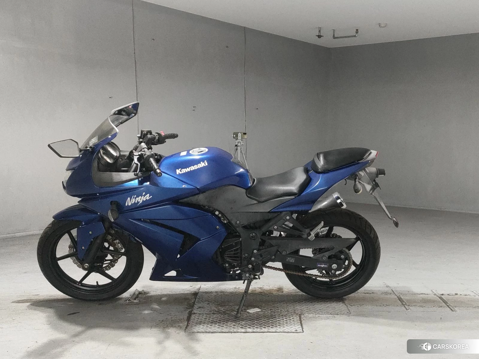 Kawasaki NINJA 250R 2011 из Японии, фото 4