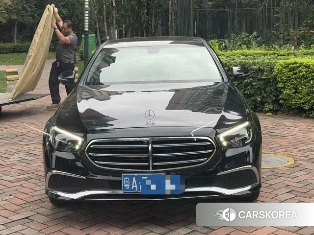 Mercedes-Benz E-class 2023 Черный из Китая, фото 6