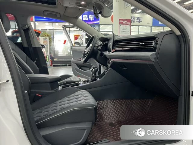 Volkswagen Sagitar 2024 Белый из Китая, фото 6