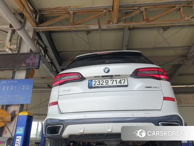 BMW X5 (G05) 2021 Белый из Кореи, фото 2