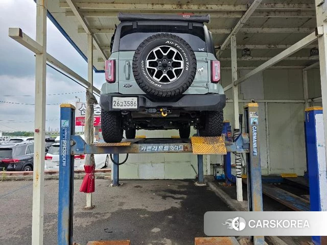 Ford Bronco 6th Generation 2022 Серый из Кореи, фото 2