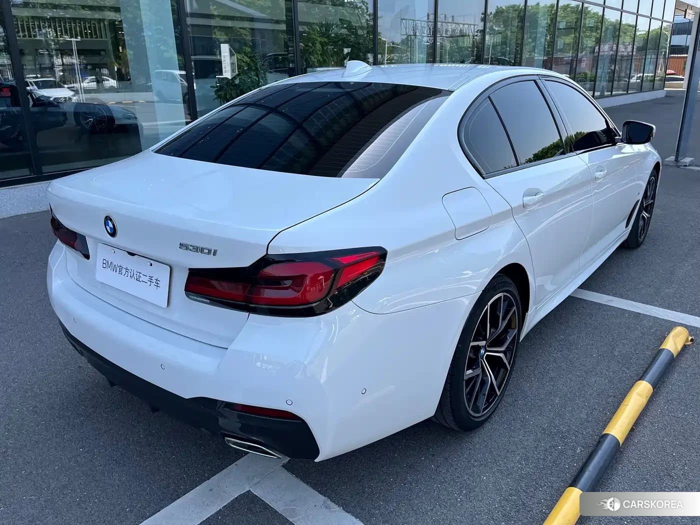 BMW 5 series 2023 Белый из Китая, фото 2