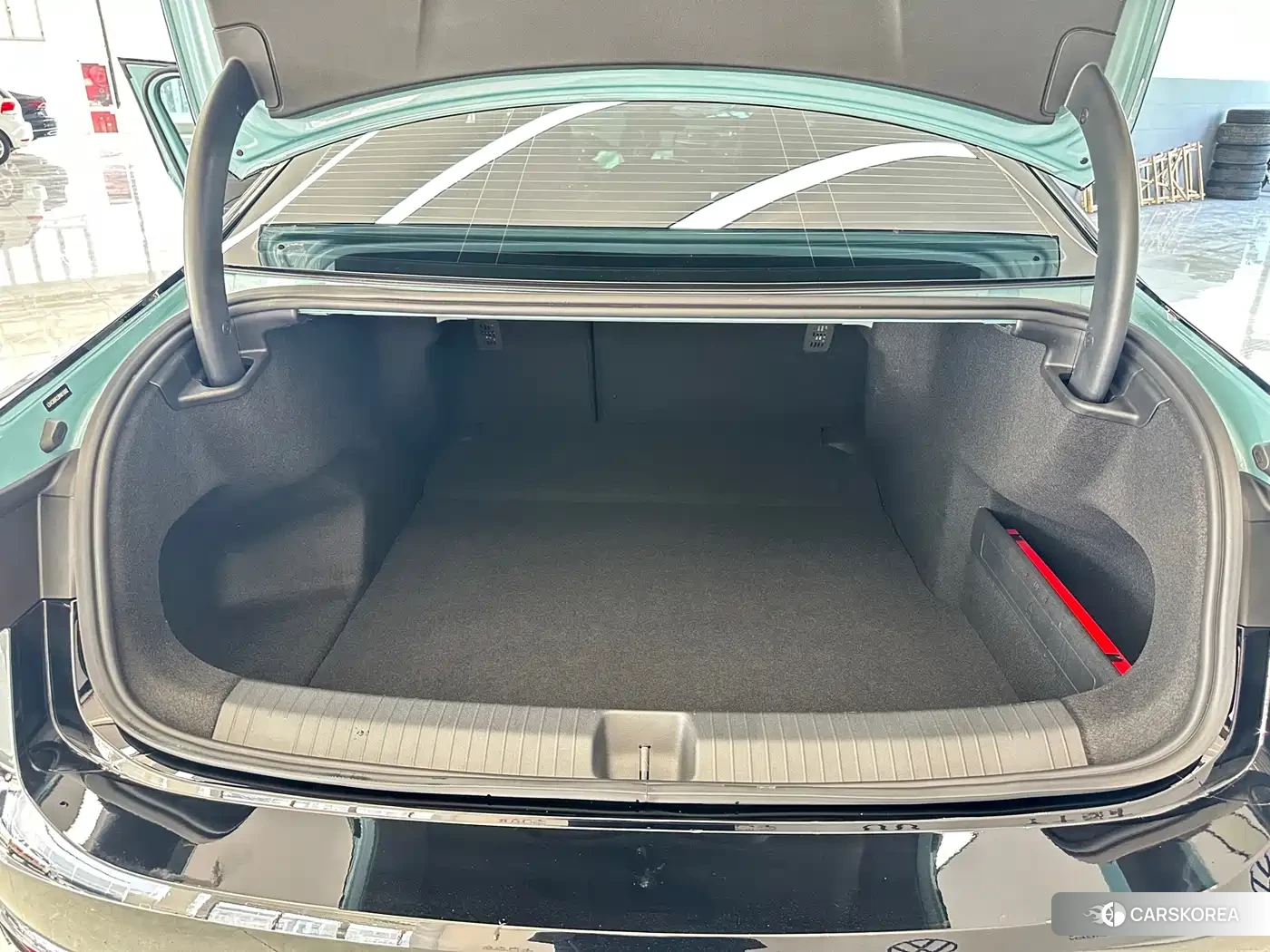 Volkswagen Passat 2024 Черный из Китая, фото 4
