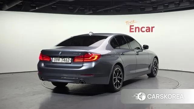 BMW 5 Series (G30) id 3574241 из Кореи 12