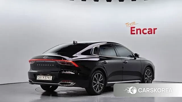 Hyundai The New Grandeur IG id 3059589 из Кореи 12