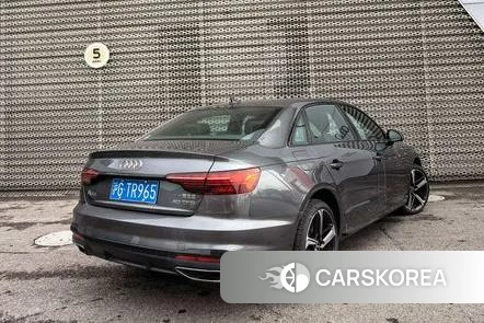 Audi A4L 2024 Темно-серый из Китая, фото 2