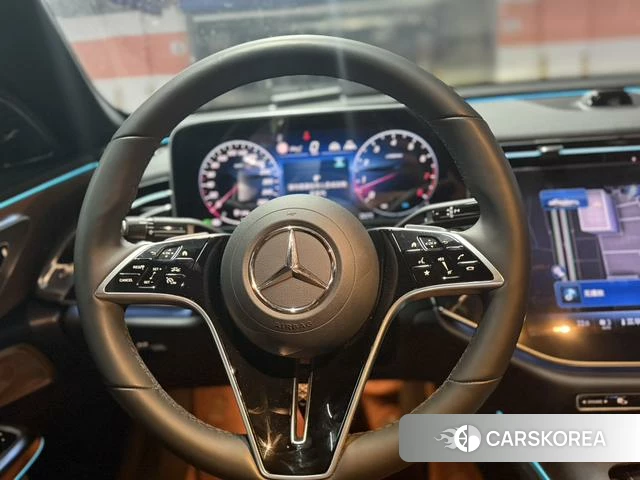 Mercedes-Benz E-class 2025 Черный из Китая, фото 3