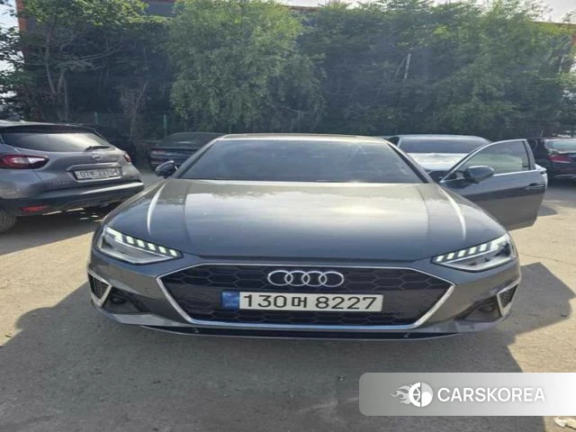 Audi A4 (B9) 2021 Серебристо-серый из Кореи, фото 2