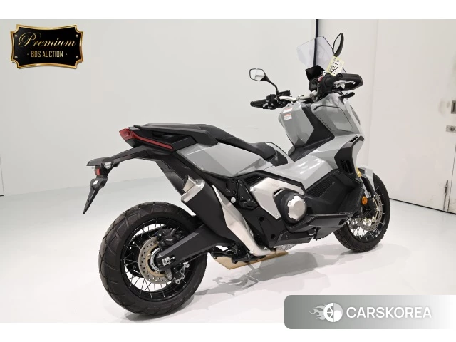 Проданный Honda X-ADV 750 2023 из Японии, фото 2