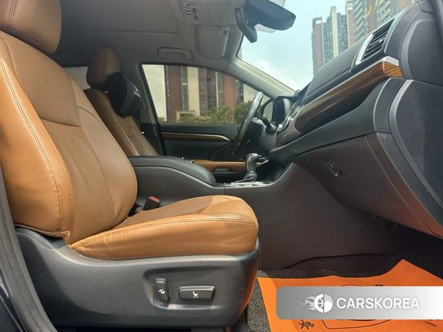 Toyota Highlander id 4262435 из Китая 12