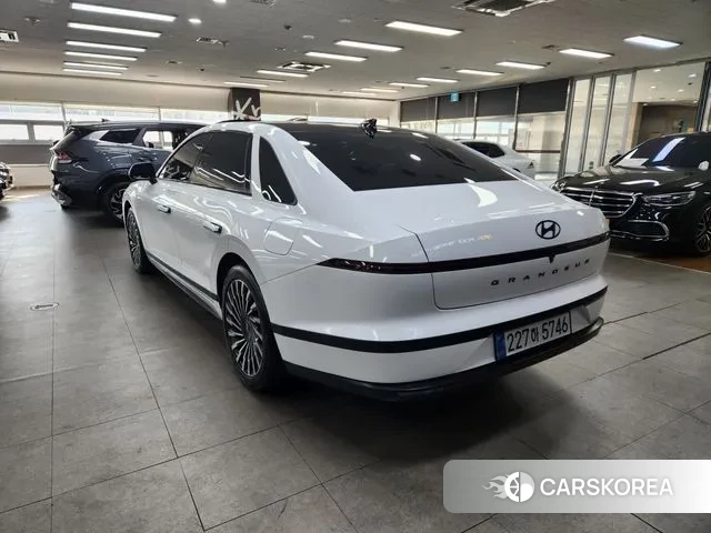 Hyundai Grandeur Hybrid (GN7) id 3731418 из Кореи 12