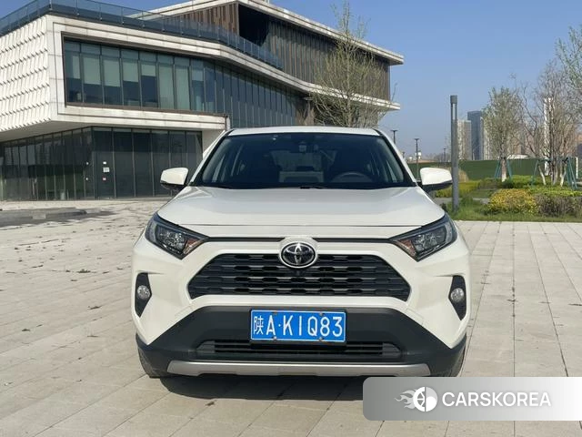 Toyota RAV4 Rongfang 2021 Белый из Китая, фото 2