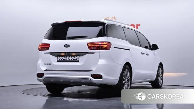 Kia The New Carnival id 4476969 из Кореи 12