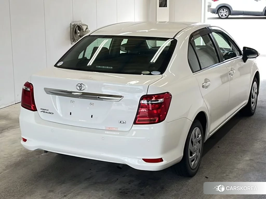Toyota Corolla Axio 2019 из Японии, фото 2