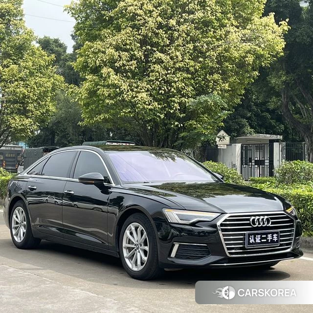 Audi A6L 2021 Черный из Китая, фото 2