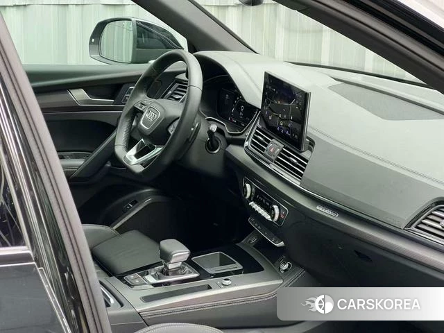 Audi Q5L id 4215010 из Китая 12