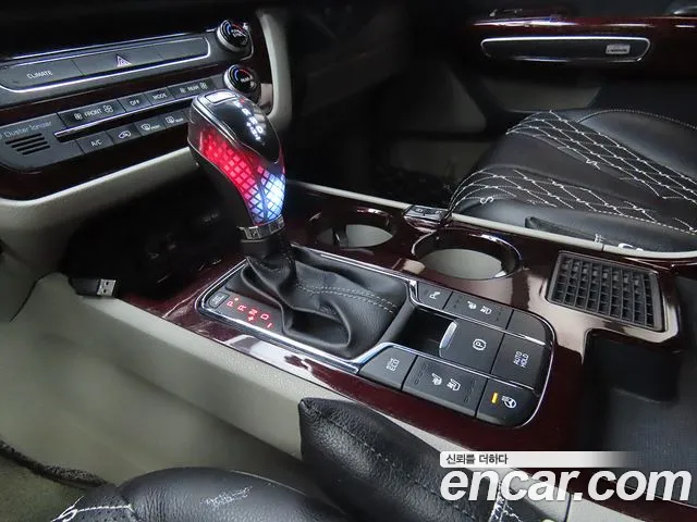 Kia The New Carnival id 2523276 из Кореи 12