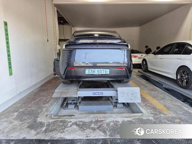Tesla Model Y 2025 Серый из Кореи, фото 2