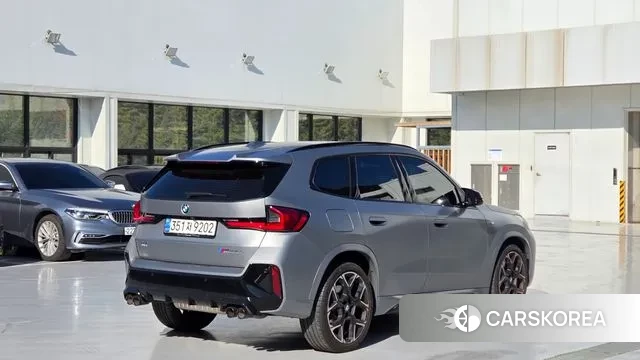 BMW X1 (U11) 2024 Серебристо-серый из Кореи, фото 4