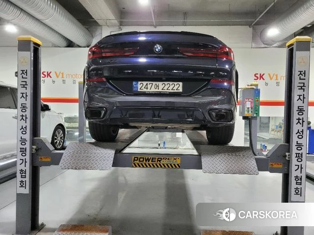 BMW X6 (G06) 2023 Черный из Кореи, фото 2