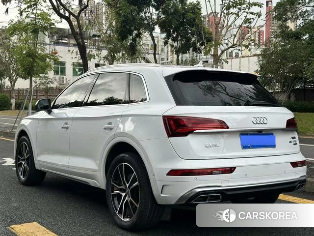 Audi Q5L 2022 Белый из Китая, фото 2