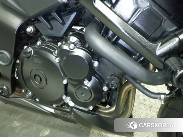 Engine photo