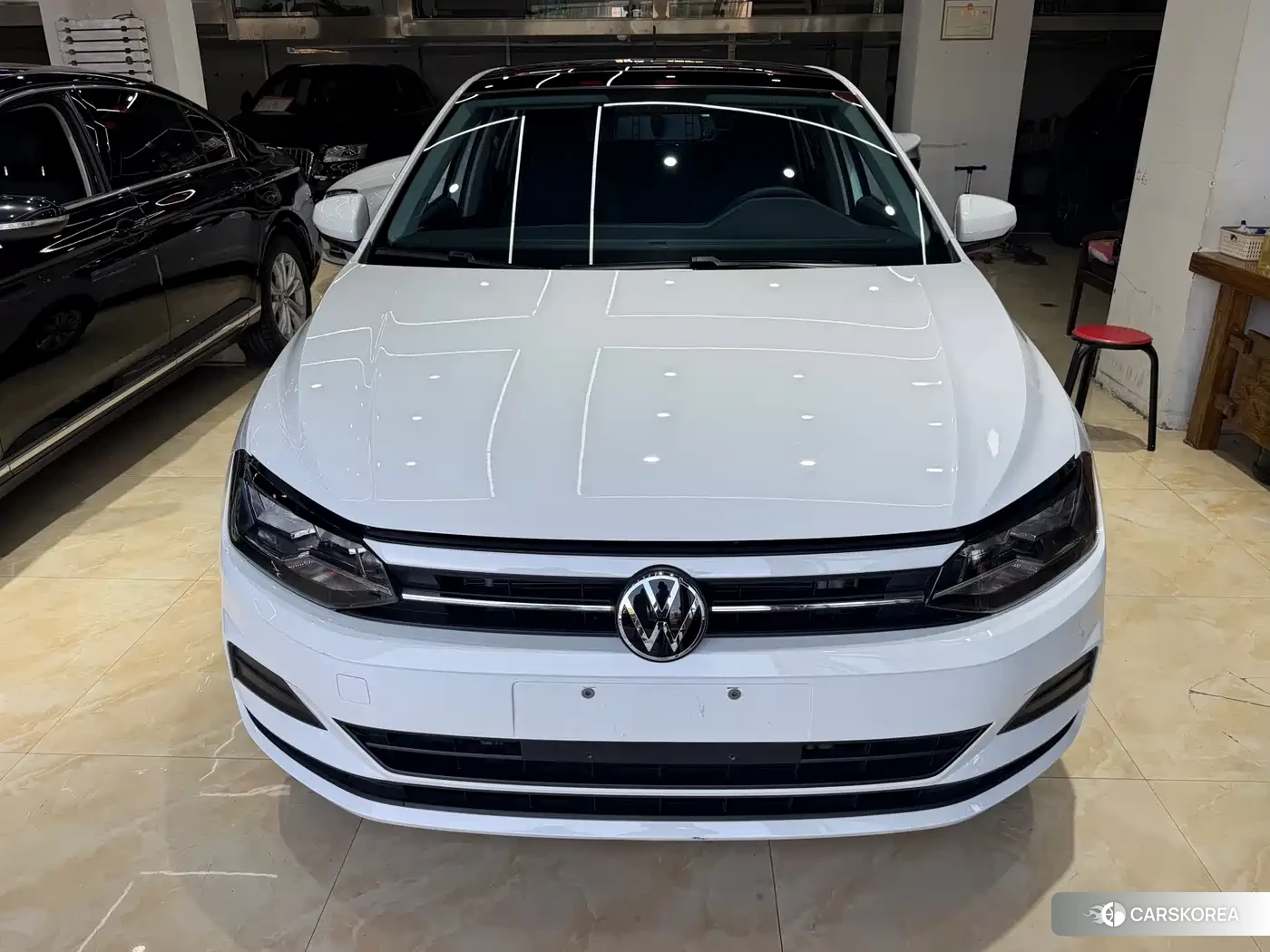 Volkswagen Polo 2023 Белый из Китая, фото 2