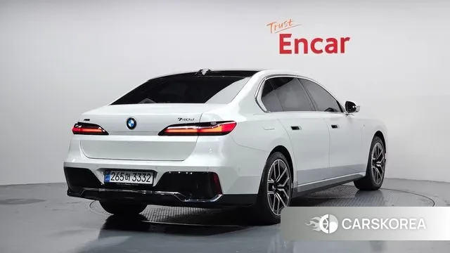 BMW 7 Series (G70) id 3507400 из Кореи 12